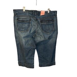 Old Navy The Flirt Mid Rise Capri Jeans Bermudas Womens Plus 18 Reg Stretch‎ NWT